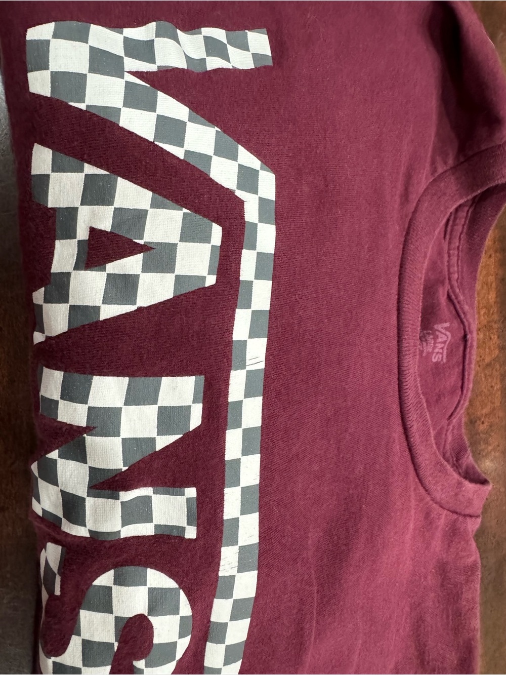 Vans Maroon Short-Sleeve Tee with White & Gray Checkerboard Logo (b1-14)